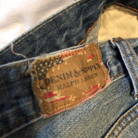 Denim cutoff shorts - Picture 3 of 4